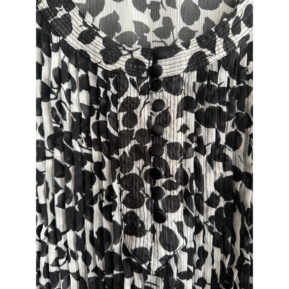 George Women’s Black and White Flowy Long Sleeve Top size 3x - Picture 3 of 7